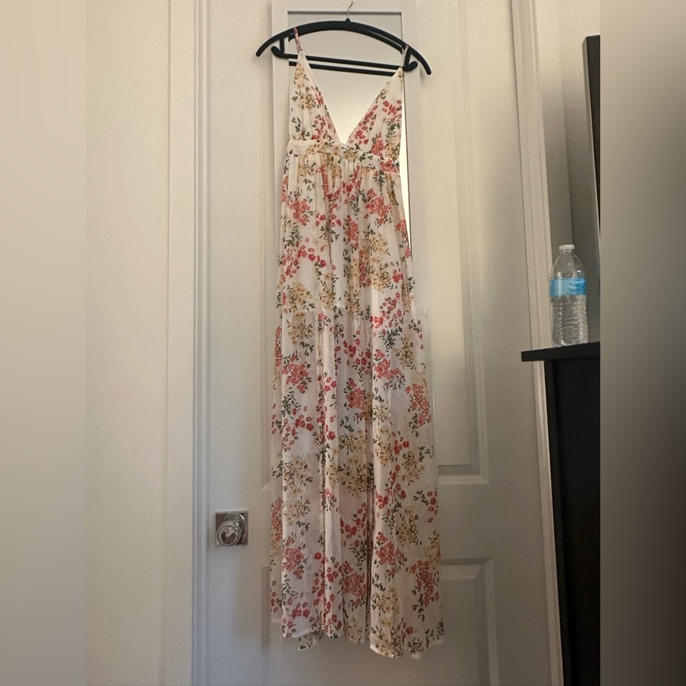 Floral maxi dress with slit